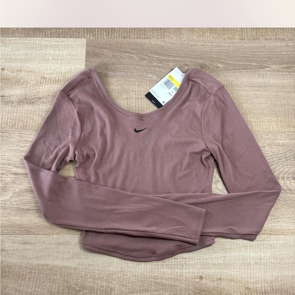 Nike Women's Dusty Rose Mauve Crop Top